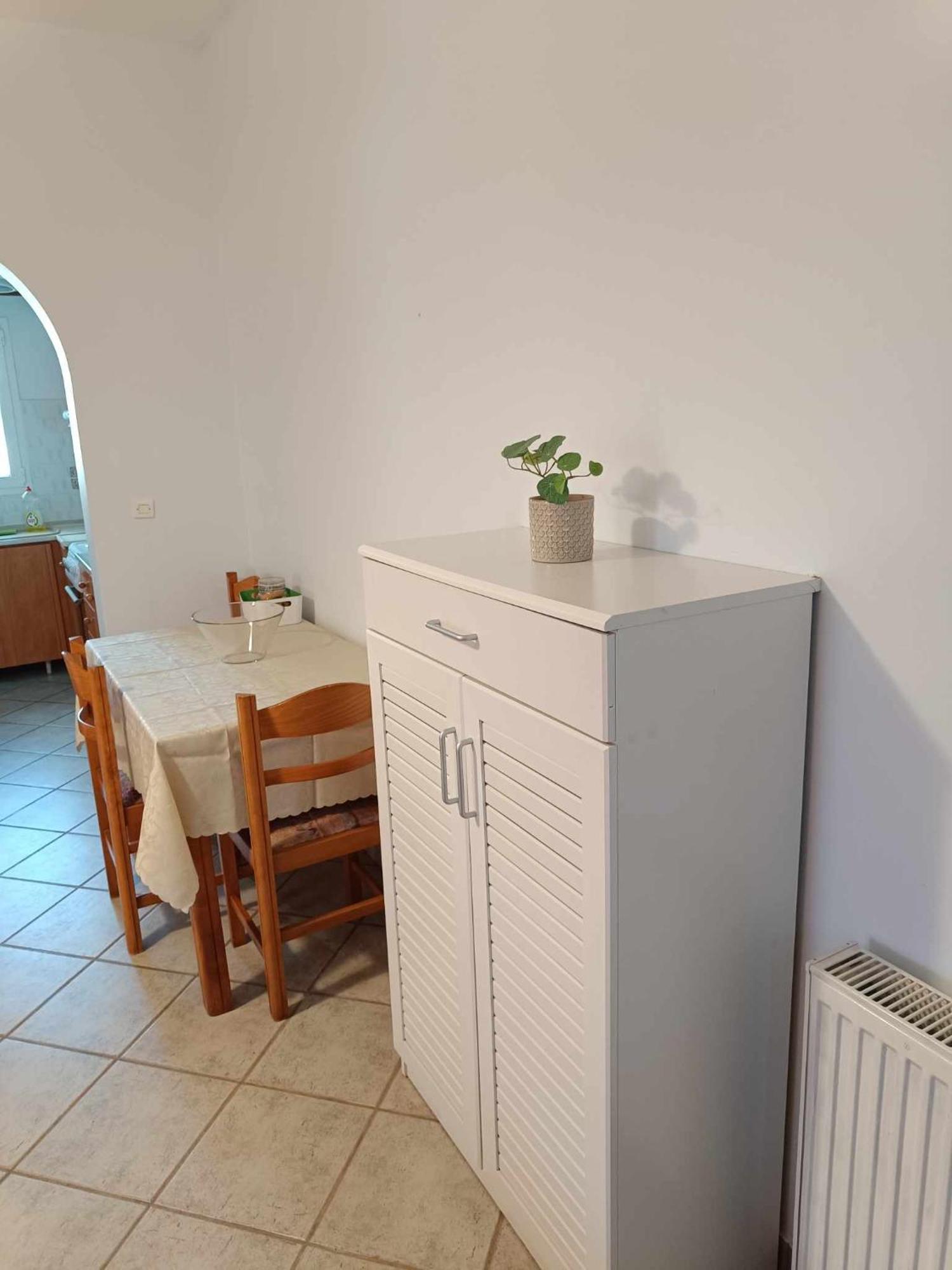 Athina Rooms Karvounades Exteriér fotografie