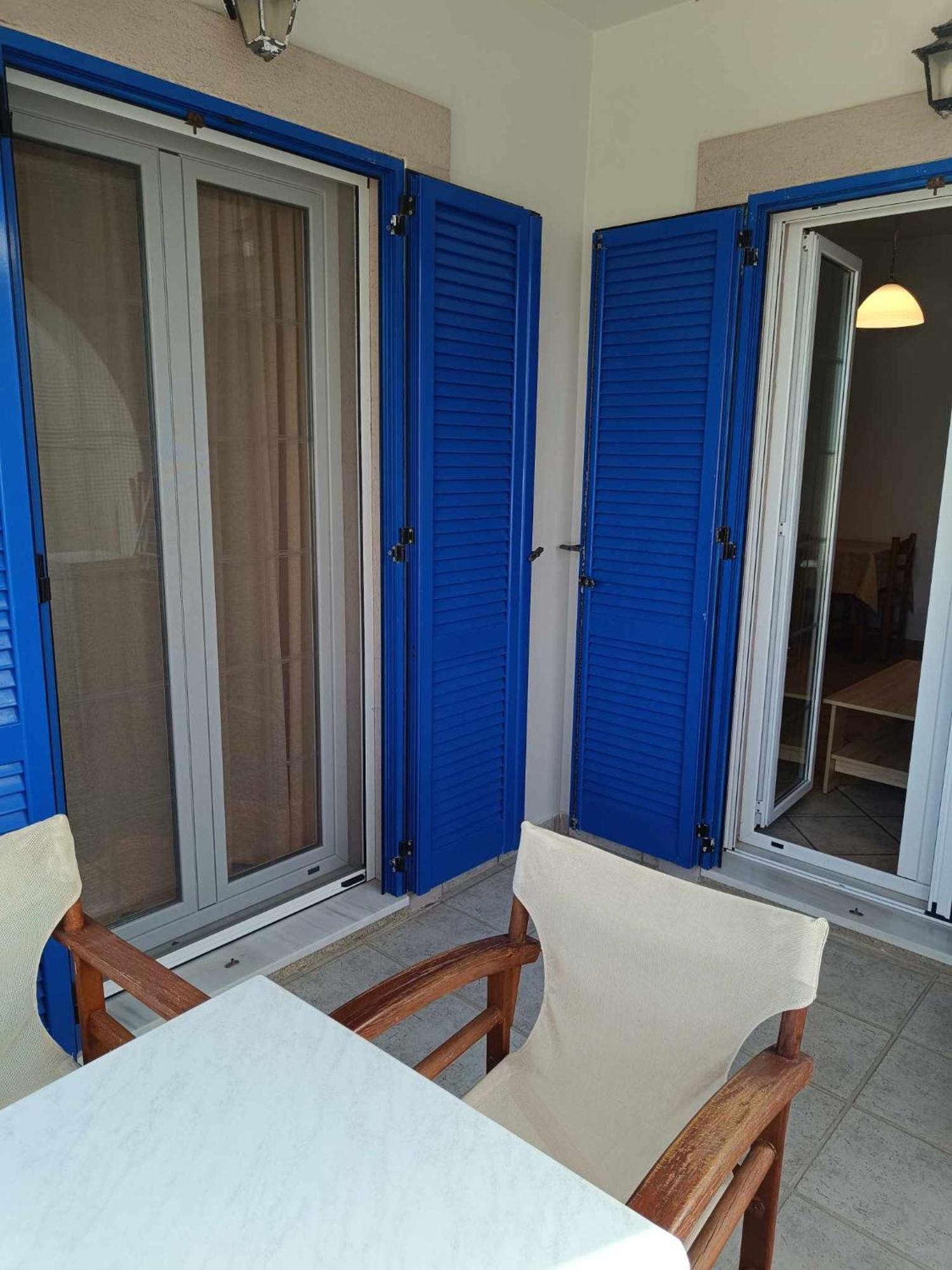 Athina Rooms Karvounades Exteriér fotografie